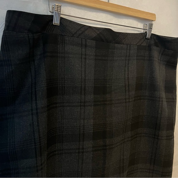 Lori Michaels Womens Straight Skirt Size 2XL Plaid Pencil Knee Length black grey - Picture 6 of 12